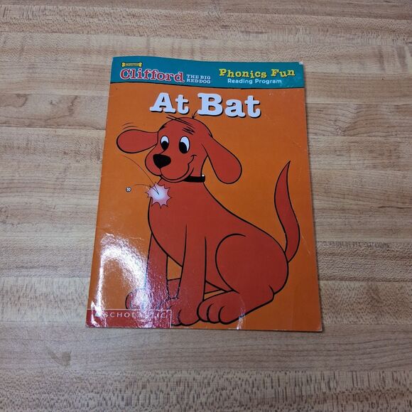 6 Kids Children's Book Lot Clifford Batman Pooh Moose Muffin Scholastic Felicia - Picture 3 of 7